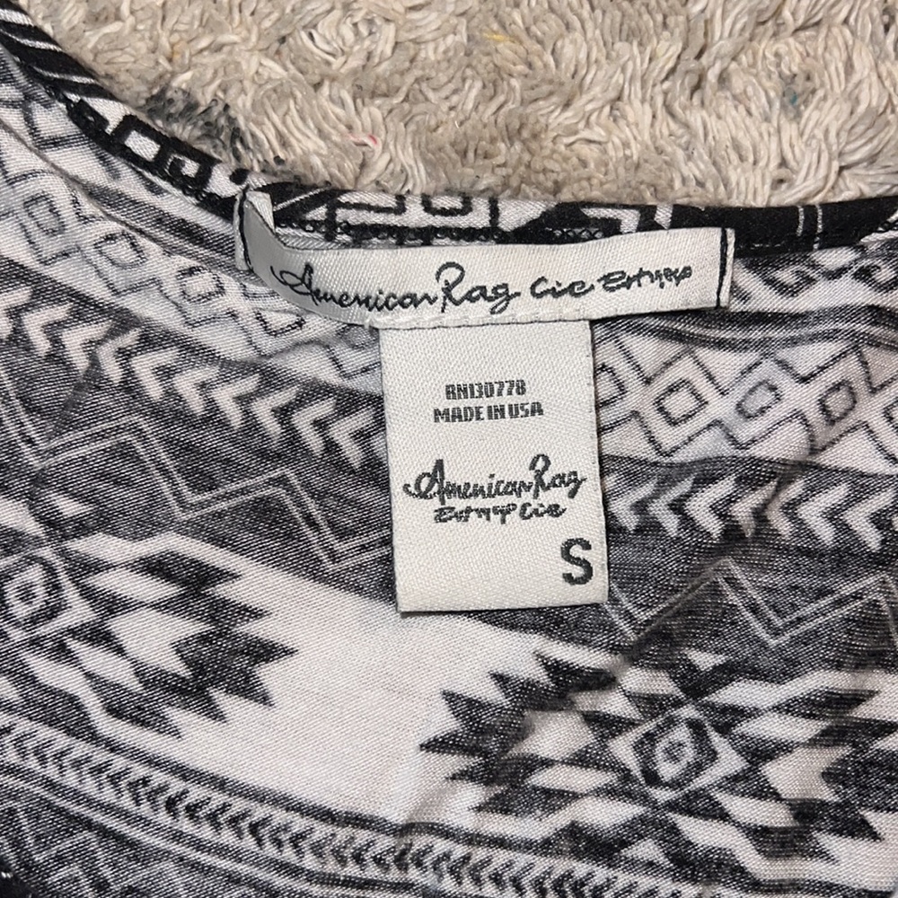 Aztec Crop Top - Picture 2 of 2